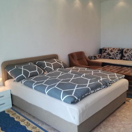 Prenociste Orhideja Hotel Odzak ภายนอก รูปภาพ