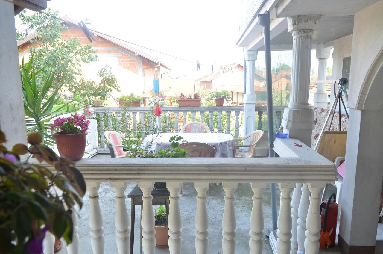 Prenociste Orhideja Hotel Odzak ภายนอก รูปภาพ