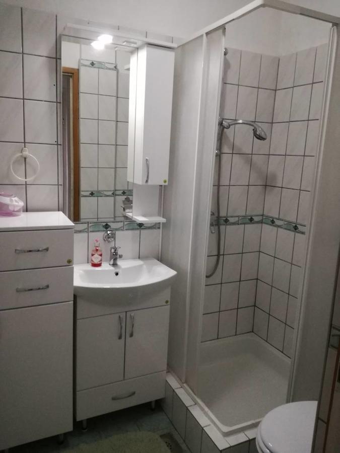 Prenociste Orhideja Hotel Odzak ภายนอก รูปภาพ